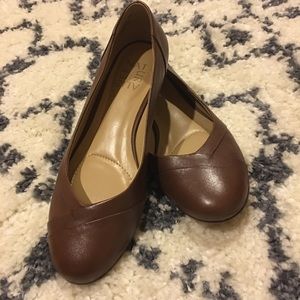 Naturalizer flats